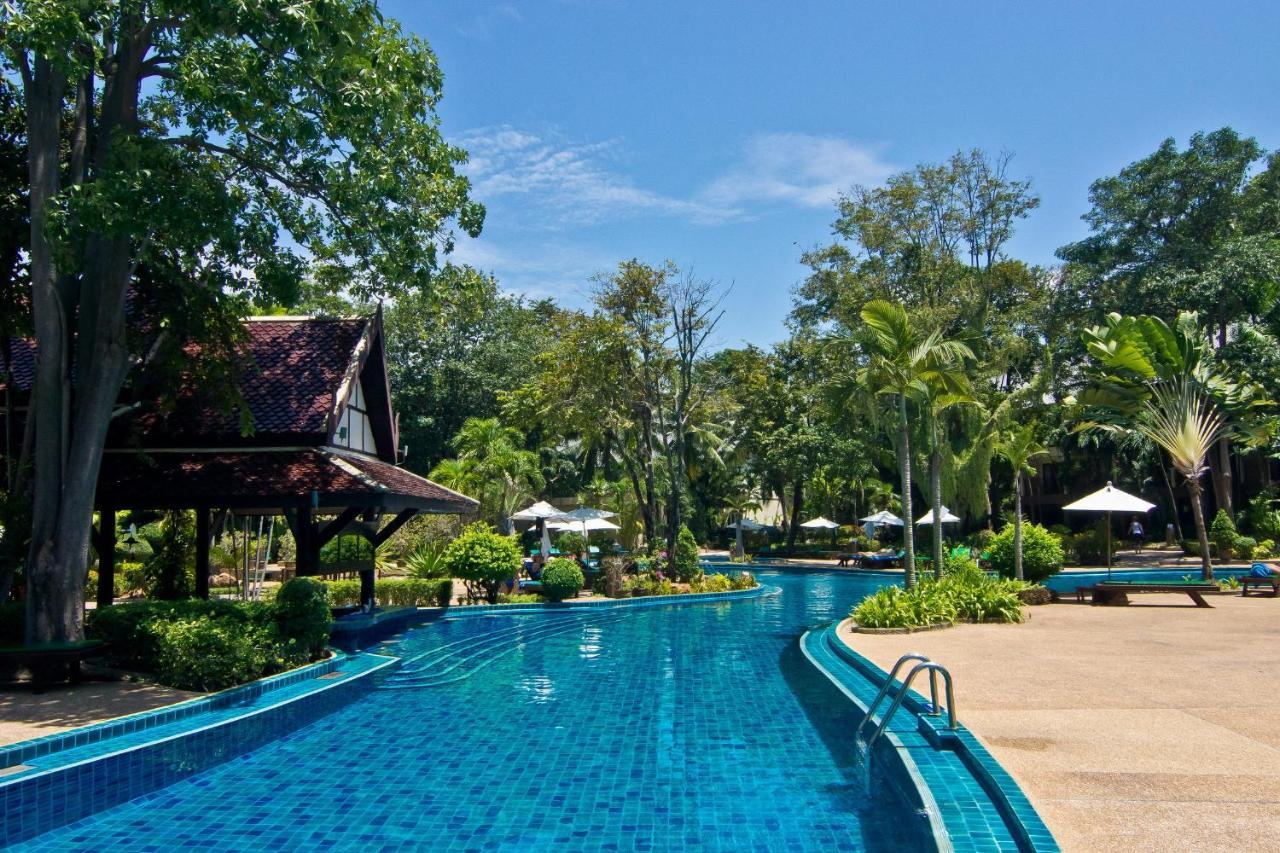 The Green Park Resort Pattaya Exterior photo